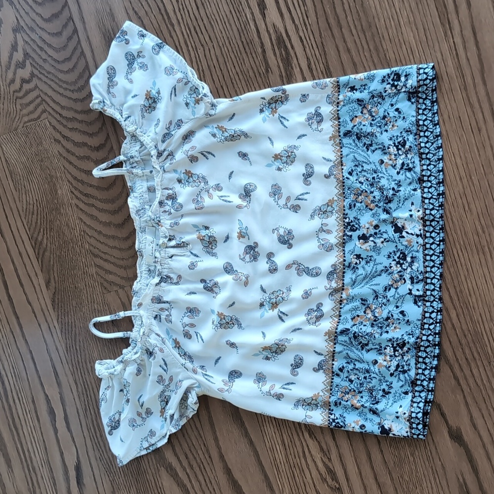 Love Tree Blue and White Blouse
